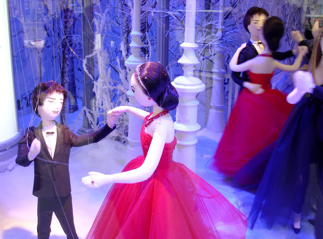 Dior les vitrines de Noël 9